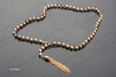 <i18n class='notranslate'>Belts made of metal and other materials</i18n>