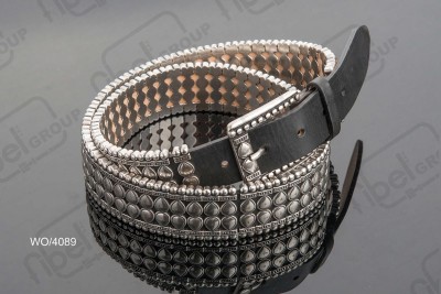 <i18n class='notranslate'>Belts made of metal and other materials</i18n>