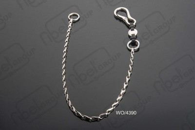 <i18n class='notranslate'>Trousers chains - chain pants</i18n>