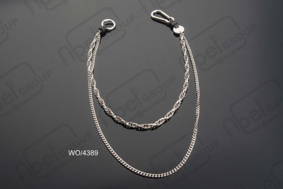 <i18n class='notranslate'>Trousers chains - chain pants</i18n>