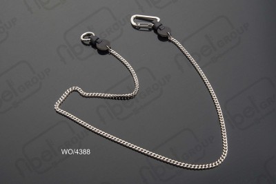 <i18n class='notranslate'>Trousers chains - chain pants</i18n>