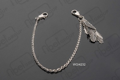 <i18n class='notranslate'>Trousers chains - chain pants</i18n>