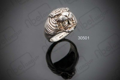 <i18n class='notranslate'>Handring</i18n>