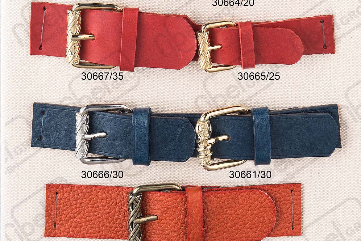 <i18n class='notranslate'>Roller buckles</i18n>