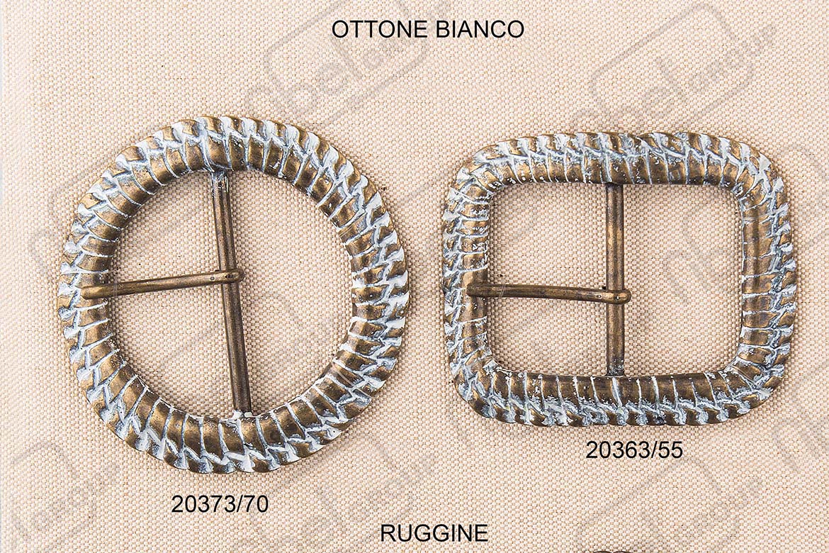 Fibbie con intrecci metallici