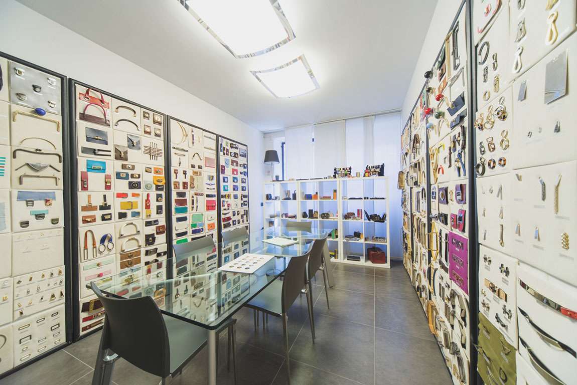 <i18n class='notranslate'>Showroom Fibel Group</i18n>
