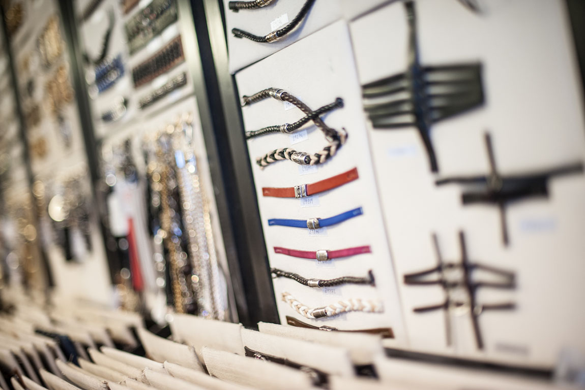 <i18n class='notranslate'>Showroom Fibel Group</i18n>