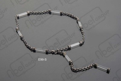 Cinture in metallo e altri materiali