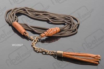 Cinture in metallo e altri materiali