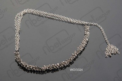 Cinture in metallo e altri materiali