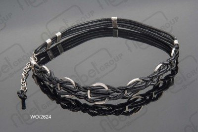 Cinture in metallo e altri materiali