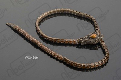 Cinture in metallo e altri materiali