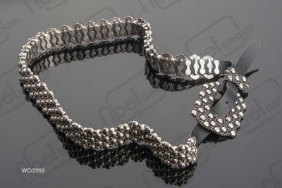 Cinture in metallo e altri materiali