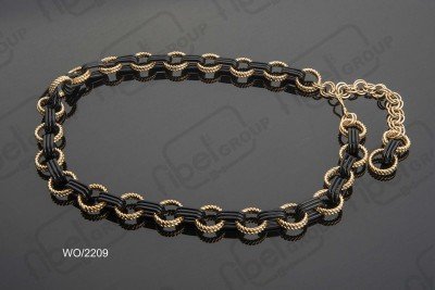 Cinture in metallo e altri materiali