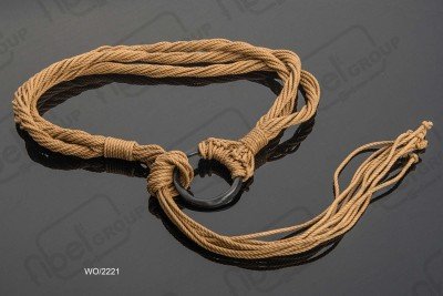 Cinture in metallo e altri materiali