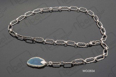 Cinture in metallo e altri materiali