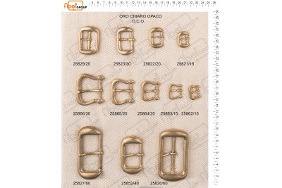 Fibbie piccole e morsetti calzatura