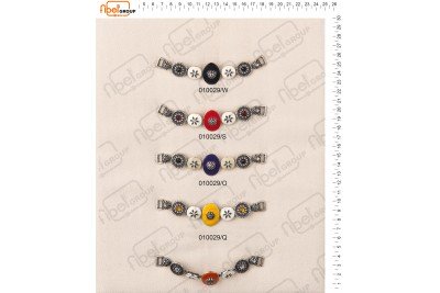 Fibbie piccole e morsetti calzatura